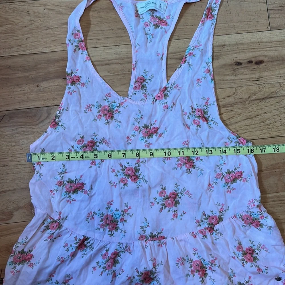 Baby pink Tank, by Abercrombie and Fitch - Picture 7 of 11